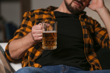 Пивной алкоголизм в Троицке